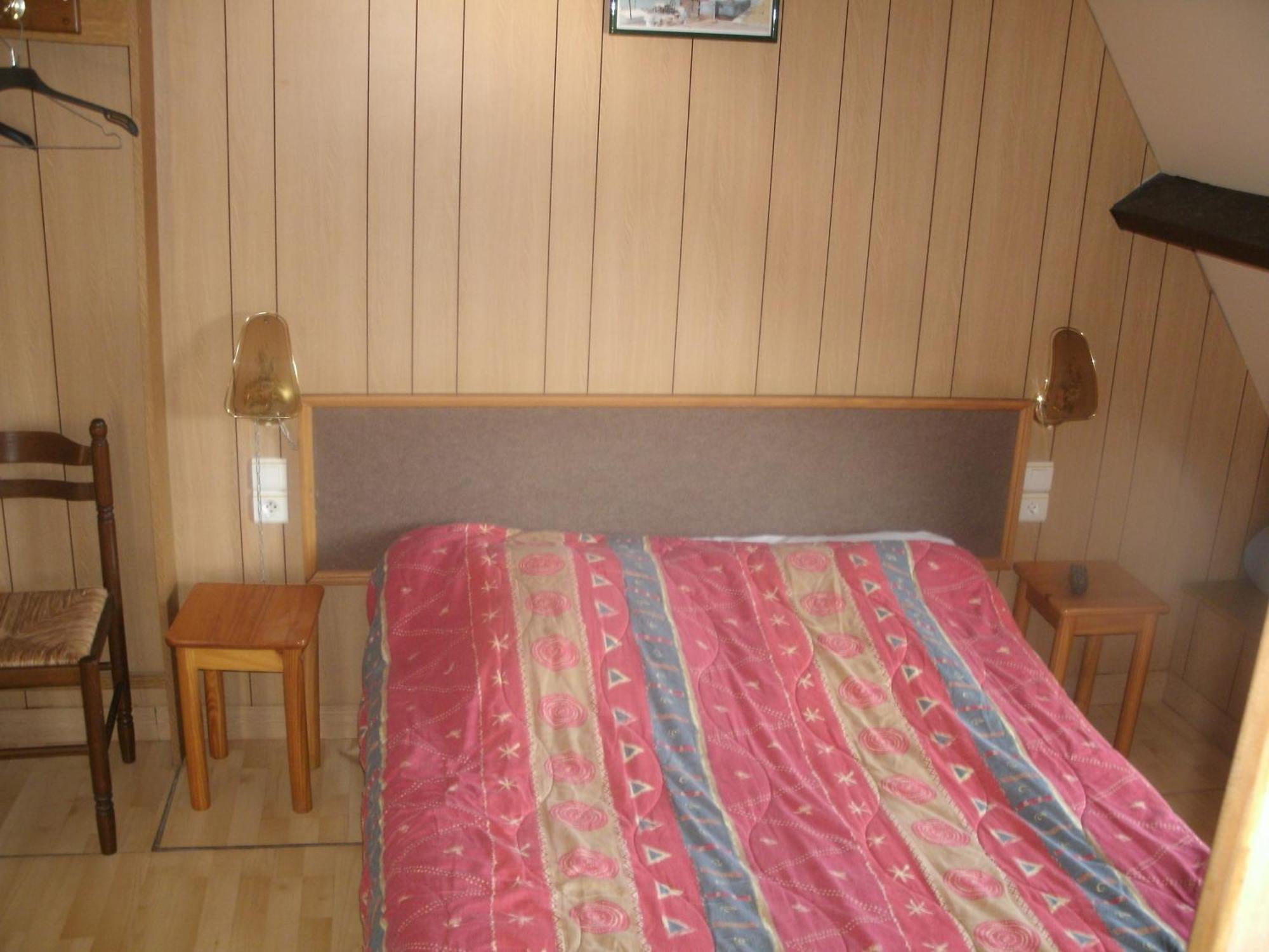 Auberge Des Etangs Roussent エクステリア 写真