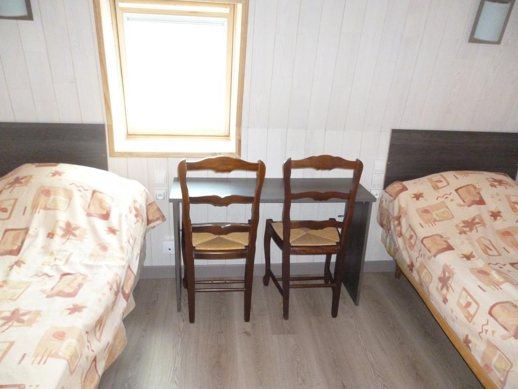 Auberge Des Etangs Roussent エクステリア 写真