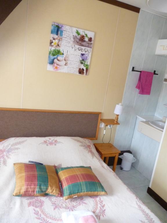 Auberge Des Etangs Roussent エクステリア 写真