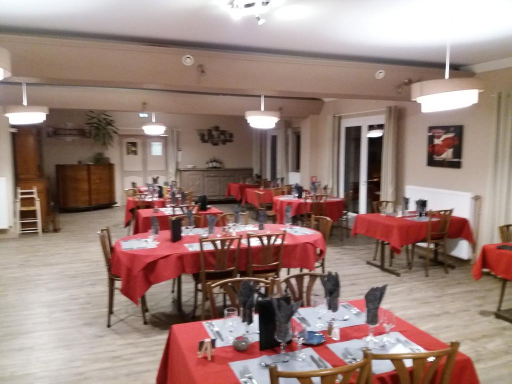 Auberge Des Etangs Roussent エクステリア 写真